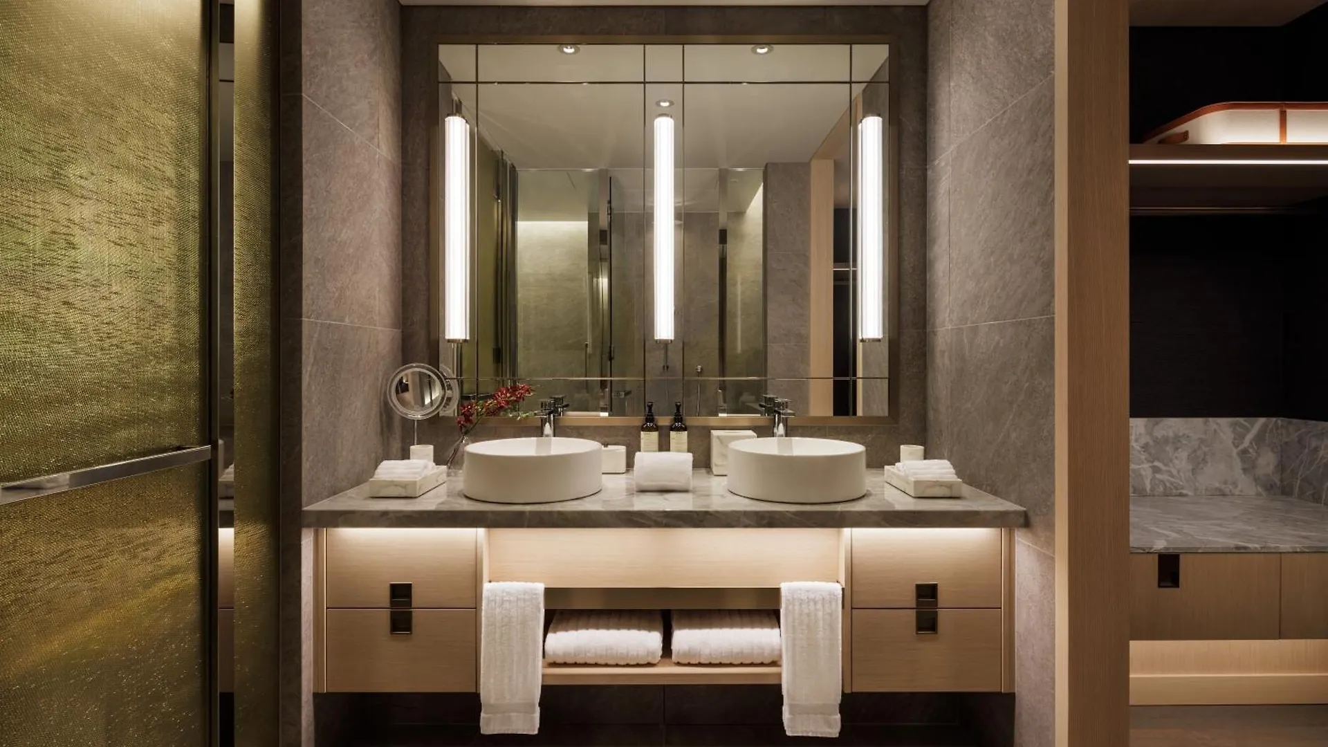Fairmont Tokyo Hotel